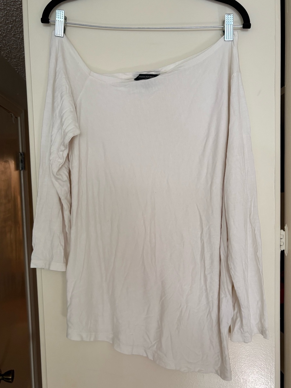 Banana Republic White Asymmetrical Off Shoulder Top L